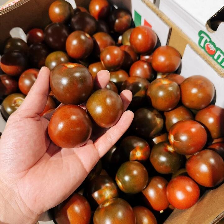 Blood Red Baby Tomatoes - Ready to Eat, 500g