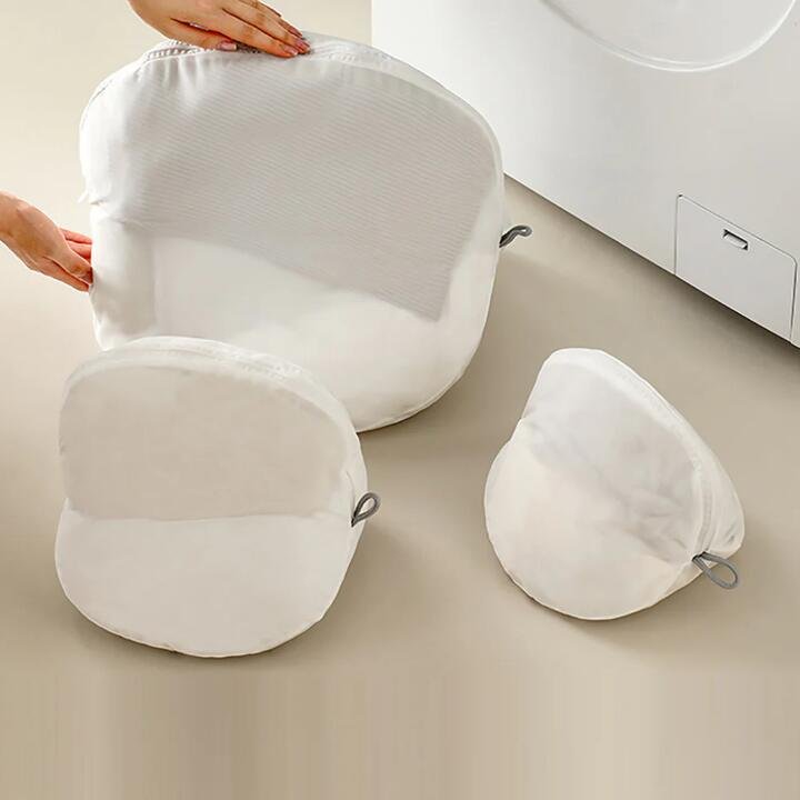 FaSoLa Shell Laundry Bag – Medium, White Gourmet Grocer FaSoLa Shell Laundry Bag - Medium, White