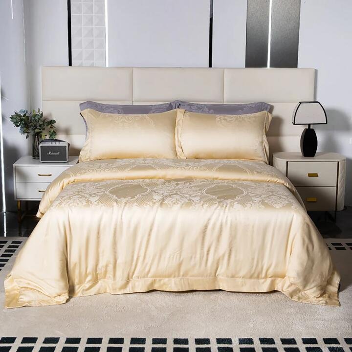 Heartin Navilite Queen Bedding Set - Champagne Gold, 4 Pieces with 2 Free Pillows