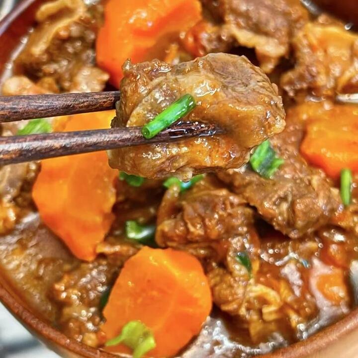 XiaoHu Quick Cook Beef Brisket Stew – 600g Gourmet Grocer XiaoHu Quick Cook Beef Brisket Stew - 600g