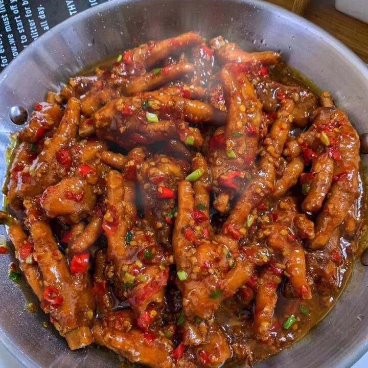 XiaoHu Quick Meal Spicy Chicken Feet – 600g Gourmet Grocer XiaoHu Quick Meal Spicy Chicken Feet - 600g