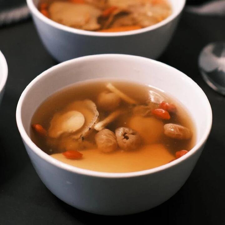 Xincanteen Frozen Whole Abalone Stewed Chicken Soup – 500g Gourmet Grocer Xincanteen Frozen Whole Abalone Stewed Chicken Soup - 500g