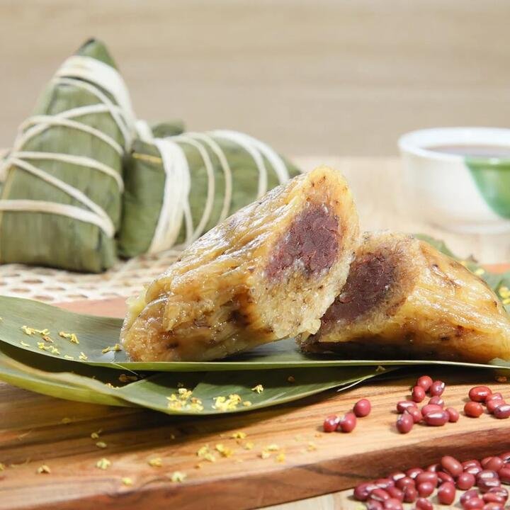Xin Shitang Frozen Osmanthus Red Bean Alkaline Rice Dumplings – 200g x 3 Pieces Gourmet Grocer Xin Shitang Frozen Osmanthus Red Bean Alkaline Rice Dumplings - 200g x 3 Pieces