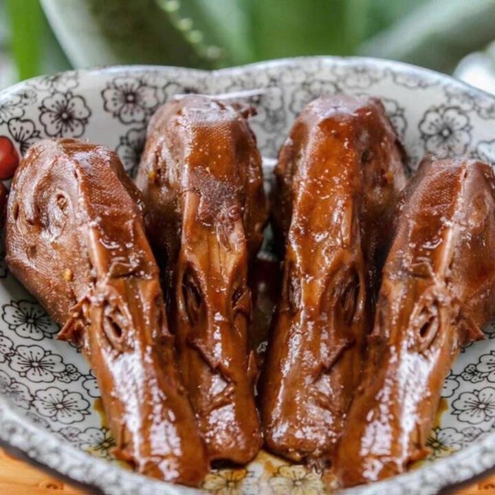 Xiao Hei Duck Signature Duck Heads – 4 Pieces Gourmet Grocer Xiao Hei Duck Signature Duck Heads - 4 Pieces