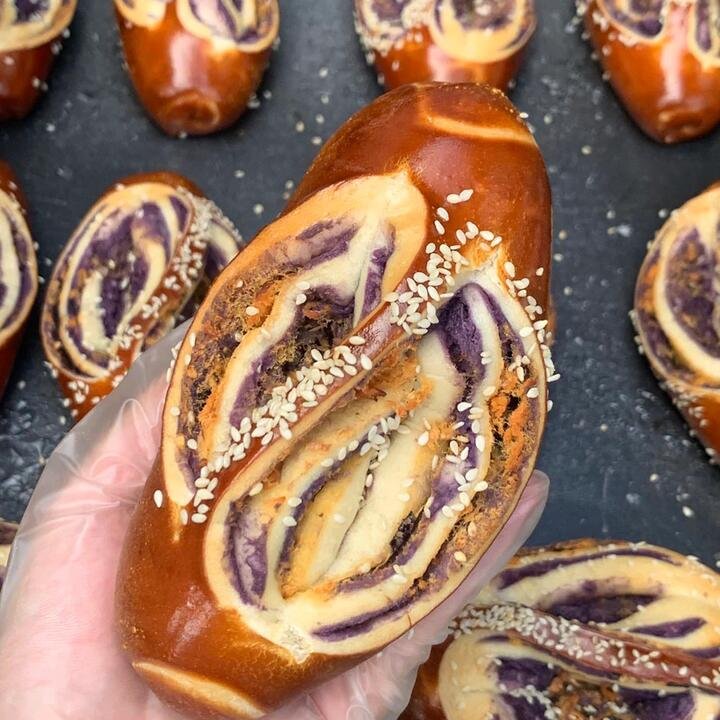 G-LAB Taro and Pork Floss Pretzel - 150g