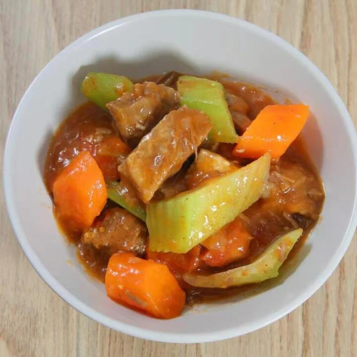 Xin Kitchen Frozen Braised Beef Brisket in Tomato Sauce – 400g Gourmet Grocer Xin Kitchen Frozen Braised Beef Brisket in Tomato Sauce - 400g