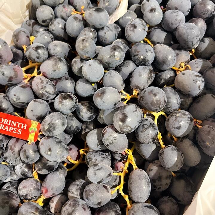 USA Seedless Black Grapes - 900g