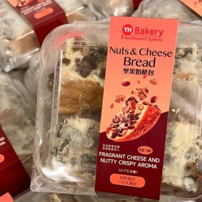 YH Bakery Nuts & Cheese Bread - 4 Pieces